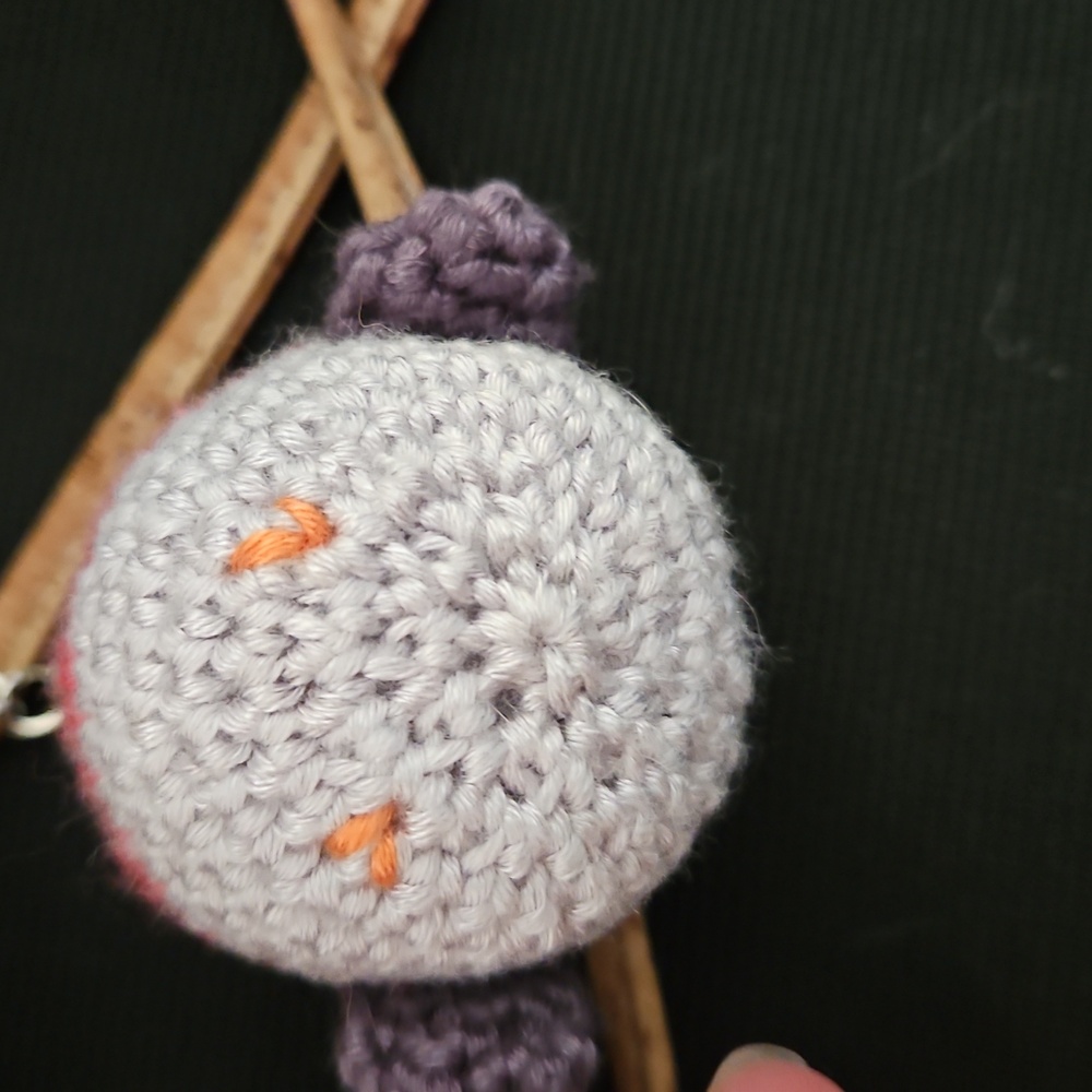 Pigeon Keychain - Picture 5 of 6
